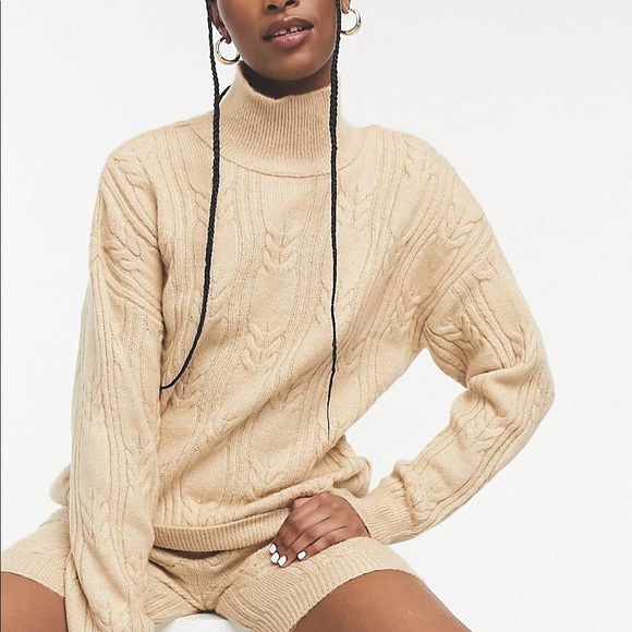 ASOS DESIGN cozy beige sweater in a very good condition - Picture 1 of 5